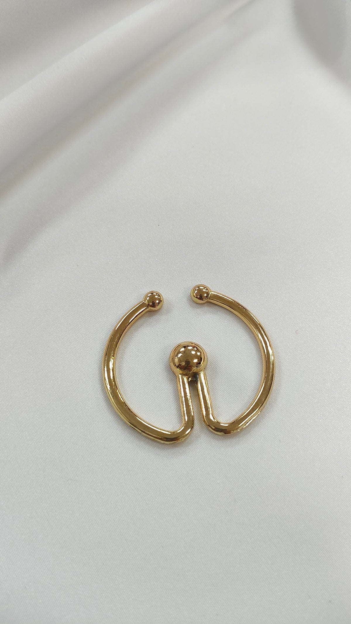 Aro metalico semi circulo dorado