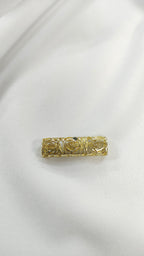 Pasador metalico floral dorado