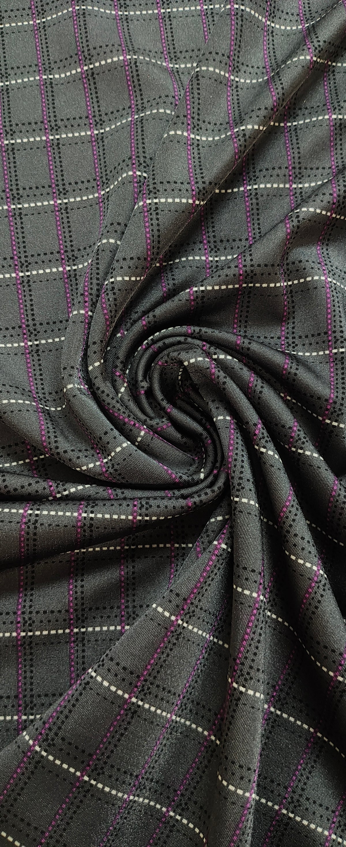 Cuadros gris y violeta