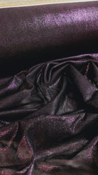 Negro con brillo violeta