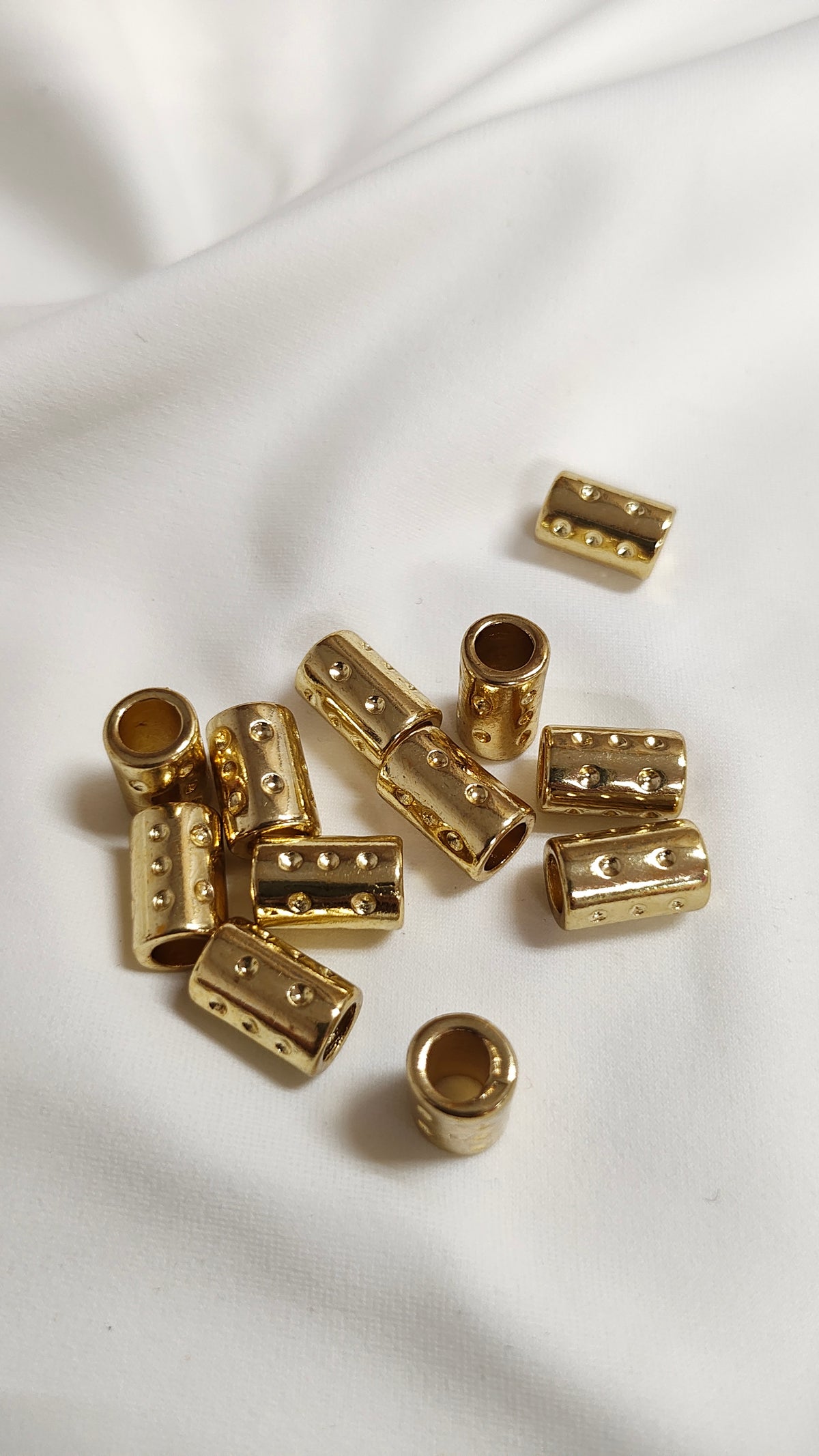 Tapa nudo dorado cilindro (docena)