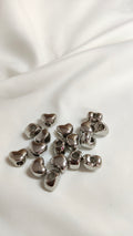 Tapa nudo plateado de corazon (docena)