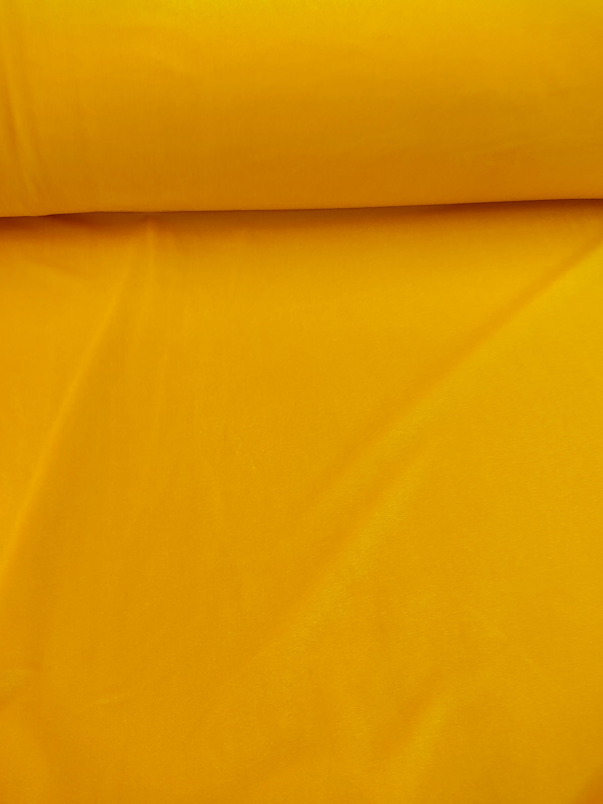 Velvet amarillo