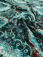 Jersey estampado con detalles en escarcha